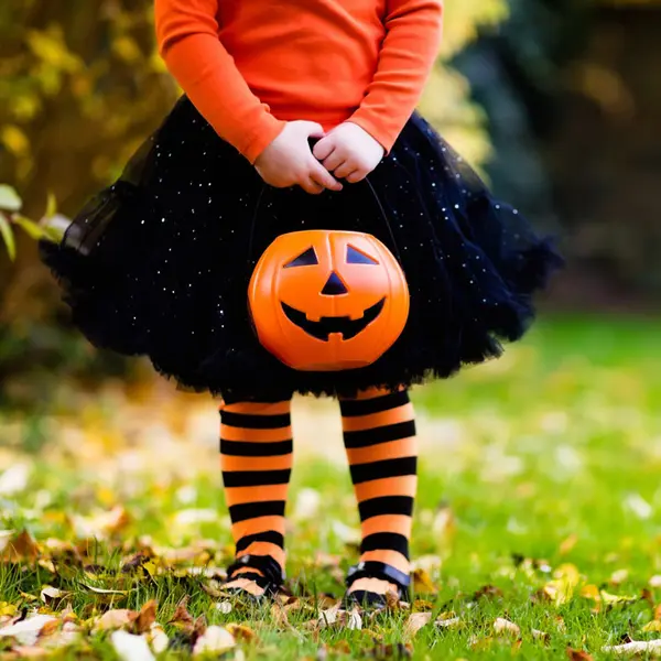 Halloween photo of child in costume
